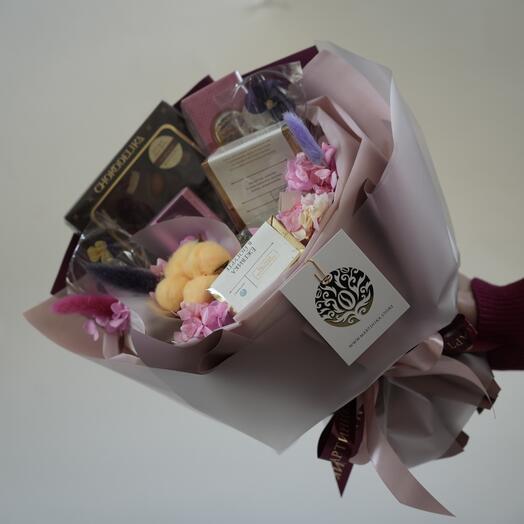 Букет из чая и сладостей «Беззаботный вечер»