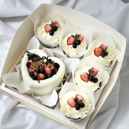 Бенто +5 капкейков «HAPPY BIRTHDAY»