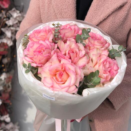 Легкий букет 💗BLOOM ROOM💗 из 7 французских роз и эвкалипта 👍