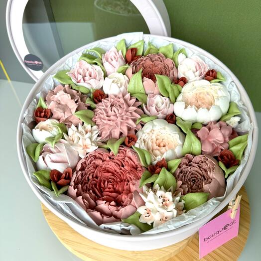 Набор из зефирных цветов в коробочке 30 см