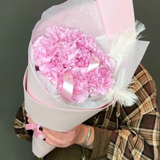 Букет из розовых гвоздик d9