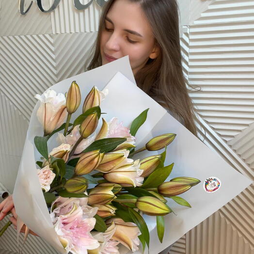 Букет лилий