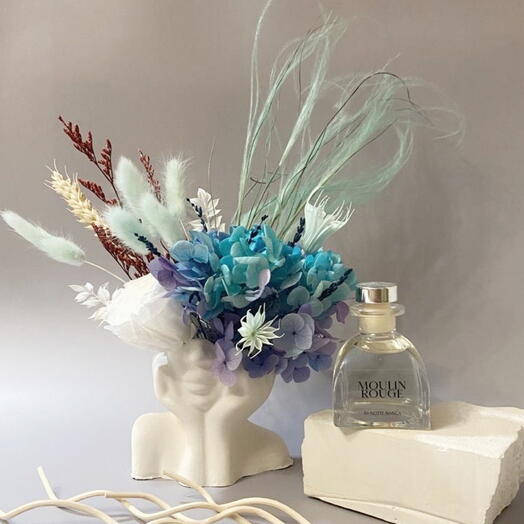 Сухоцветы в интерьерном кашпо.Аромадиффузор