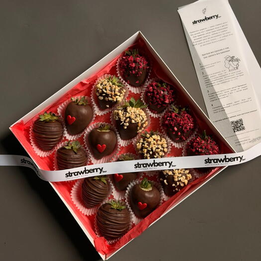 Conjunto de fresas cubiertas de Chocolate 33