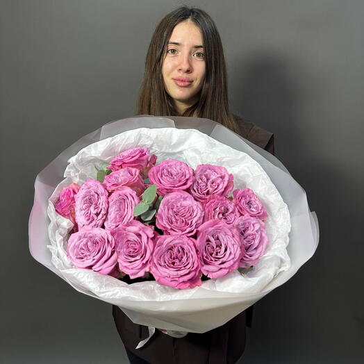 Букет из 15 пион роз Queen`s crown 026