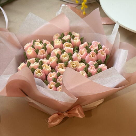 Букет творожных тюльпанов на капкейках