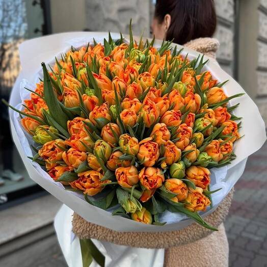 Букет из оранжевого тюльпана