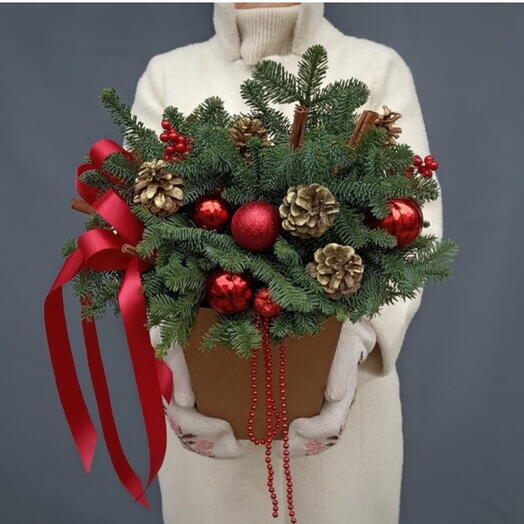 Яркая новогодняя композиция