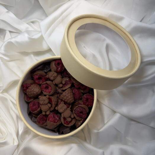 Малина в шоколаде в бельгийском молочном шоколаде Callebaut премиум класса