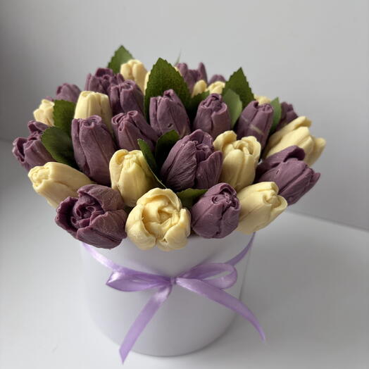 Сиреневые тюльпаны