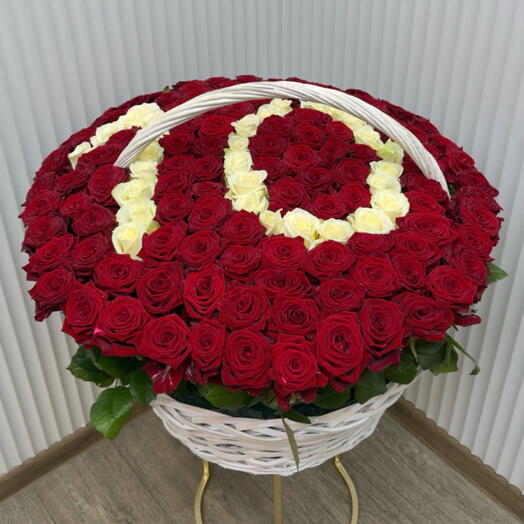Корзина из красной розы