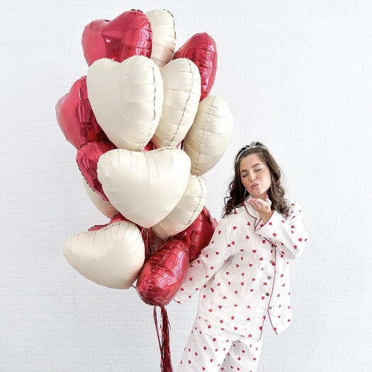Красивая связка из шаров сердец для любимой