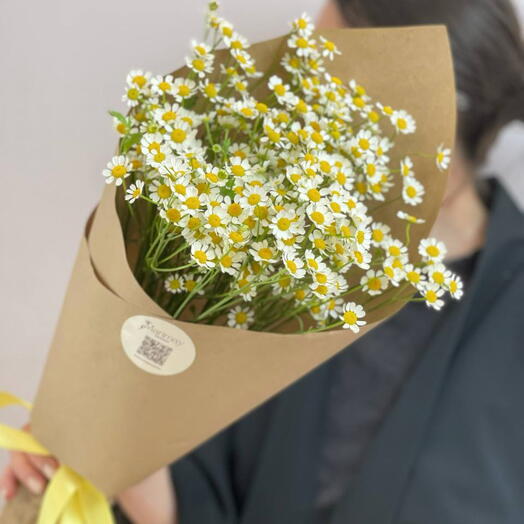 Букет-комплимент ромашки в крафте