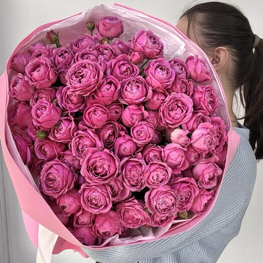 Дофаминовый премиум букет из 27 кустовых пион роз в розовом фоамиране 💖