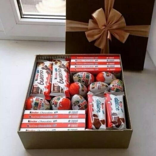 Set of kinder delicacies