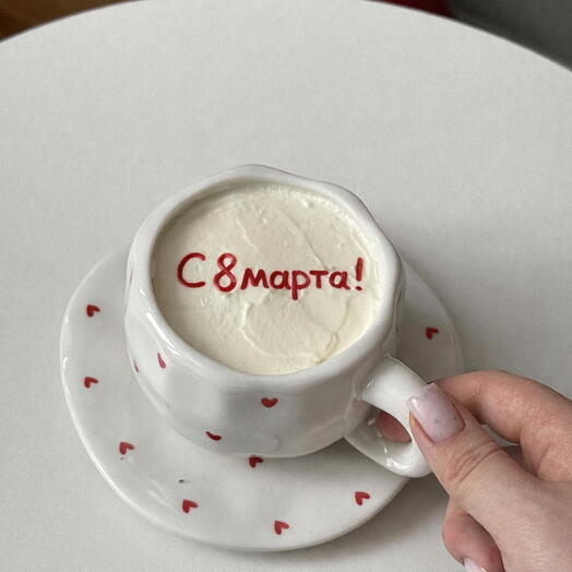 Торт в кружке «с 8 марта!»