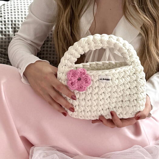 сумка-мини с цветочком 🩷