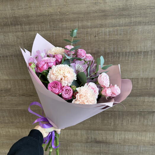 Авторский букет с кустовой розой 🌸🌿