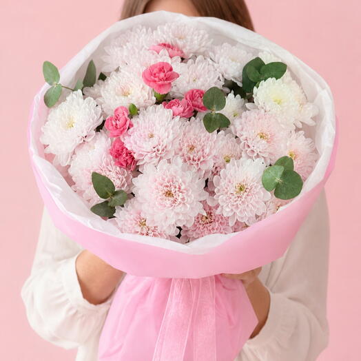 Весенняя радость🌸букет из хризантем, диантусов и эвкалипта