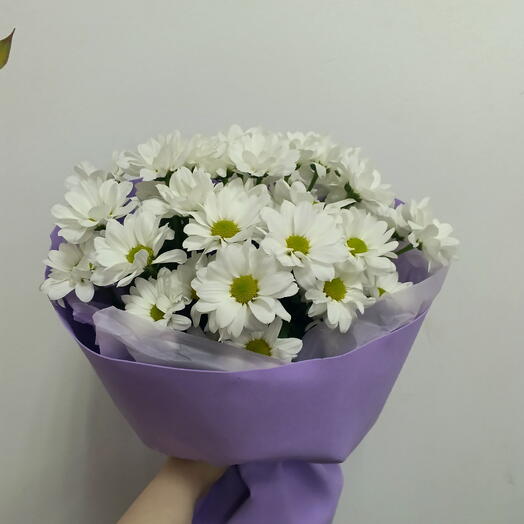Яркий букет из хризантем
