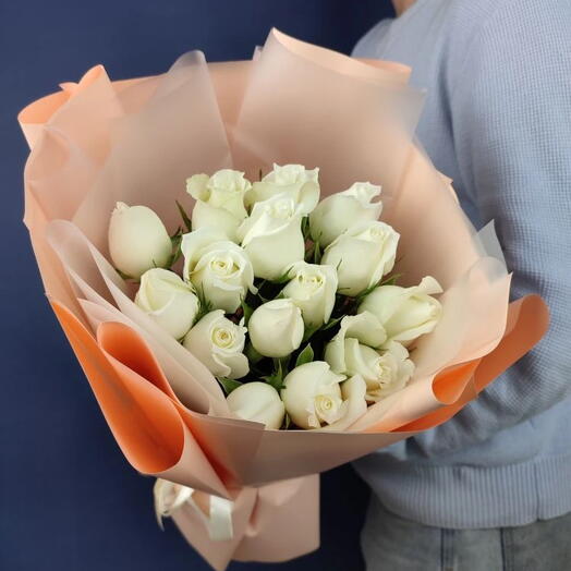 Роза белая 15 шт
