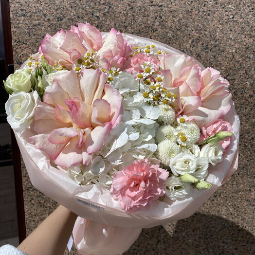 Волшебный букет 😍🌸 французская роза Bloom room, гортензия, танацетум, эустома, хризантема