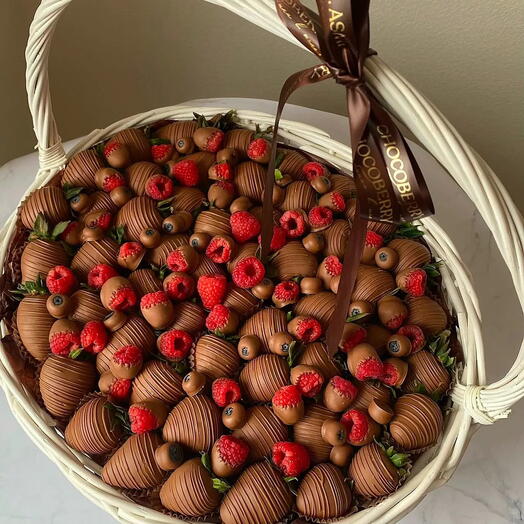 Клубника ассорти
