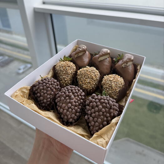 Клубника в шоколаде 9 штук 🍓