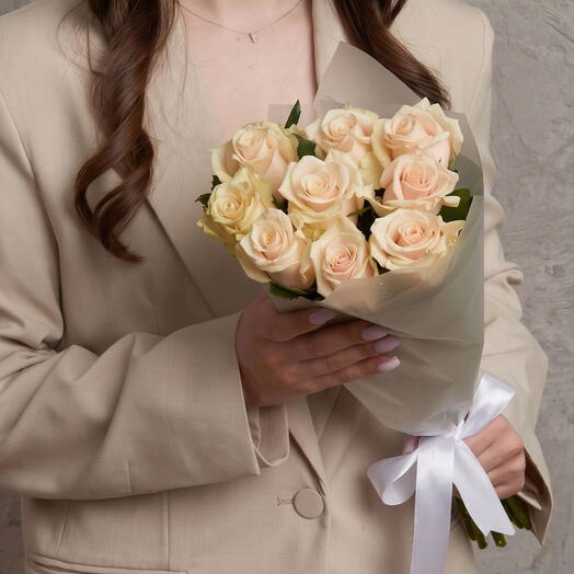 Talea bouquet of cream roses, 9 pcs., 50 cm (Florentika)