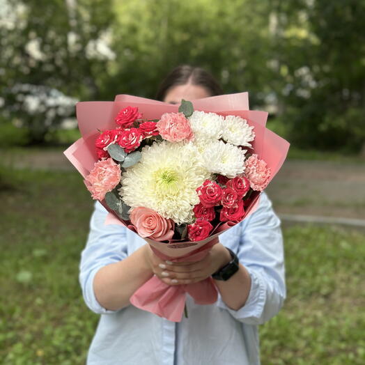 Букет «Коралловый акцент»