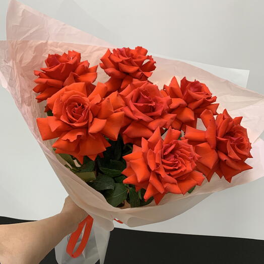 Букет из алых роз Нина