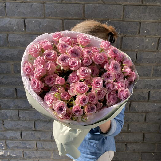 Моно букет с кустовыми розами сиреневая  мечта, 15 веточек 🥰
