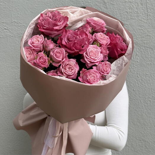 Букет с кустовыми и одноголовыми розами сорта кантри блюз 💕/ цветы с доставкой в Уфе + подарок от Vivienne Sabo — румяна MACARON