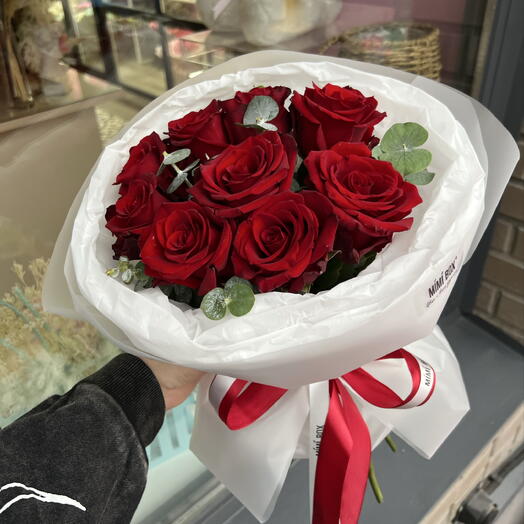 Букет из красных роз
