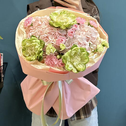 Сборный нежный букет 💐