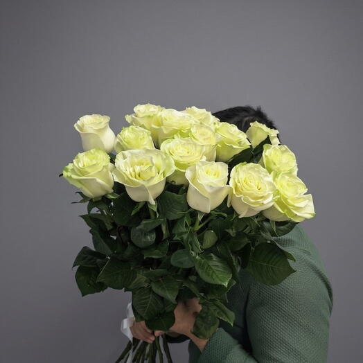 Роза Мондиаль 15 шт