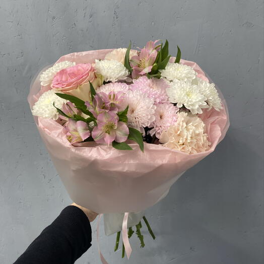 Розовый букет 💖 из диантуса, розы, хризантемы и альстромерии