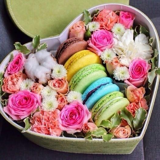 ✅heart with macaroons