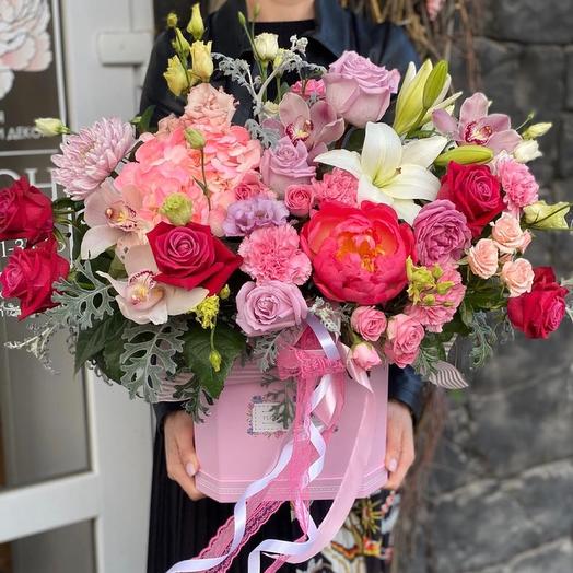 Композиція в коробці