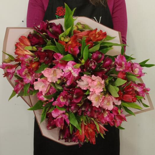 Ramo de mezcla de Alstroemeria