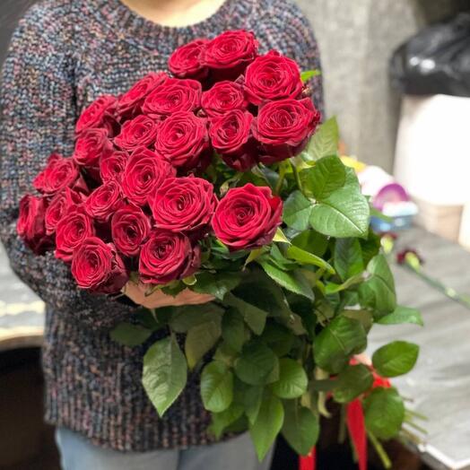 25 red roses 70 cm