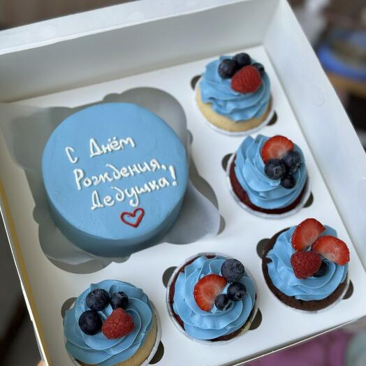 Juego de pastel de Bento y cupcakes con bayas