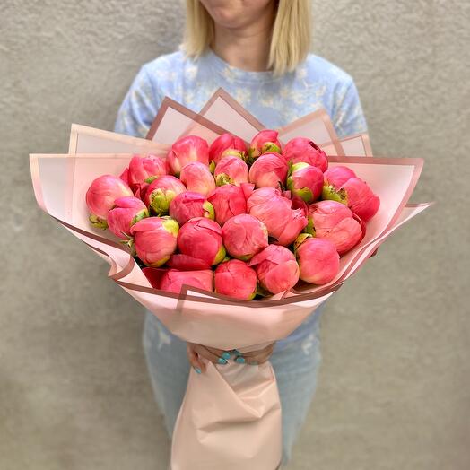 A gorgeous bouquet of fresh peonies