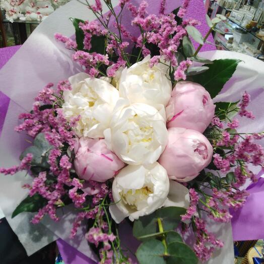Bouquet of 7 Peonies White and Pink