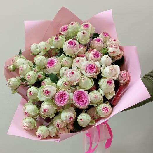 Букет из 9 пионовидных кустовых роз Джелато