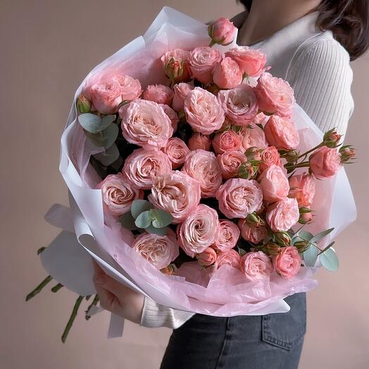 Букет из кустовой пионовидной розы Бомбастик