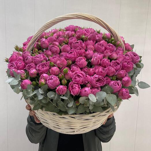 A gorgeous basket with peony-shaped roses