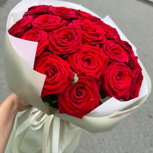 Red roses bouquet
