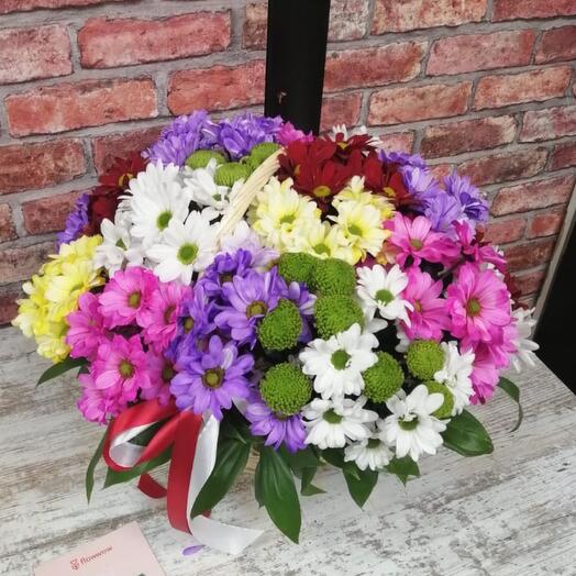 Basket of chrysanthemums "Variegated Daisies"