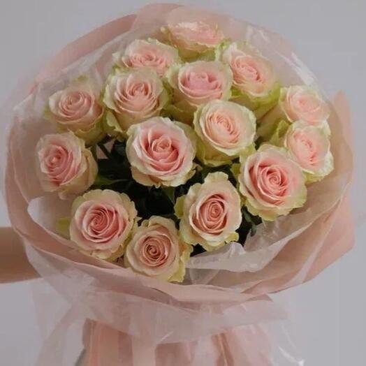 Букет цветов из 15 роз